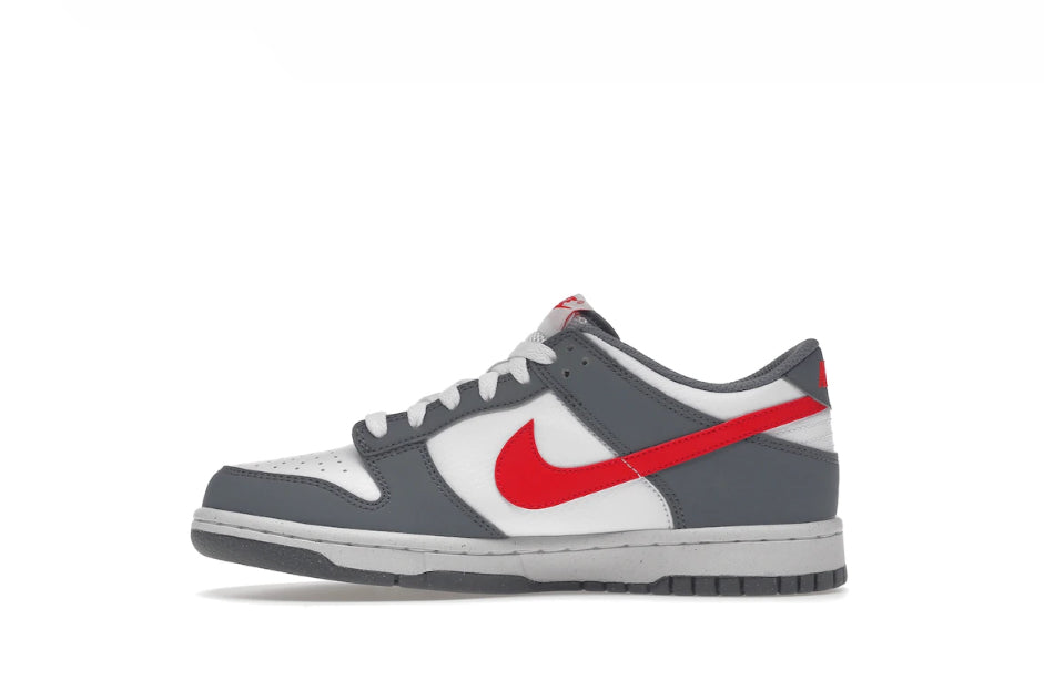 Nike Dunk Low Smoke GreyLight Crimson